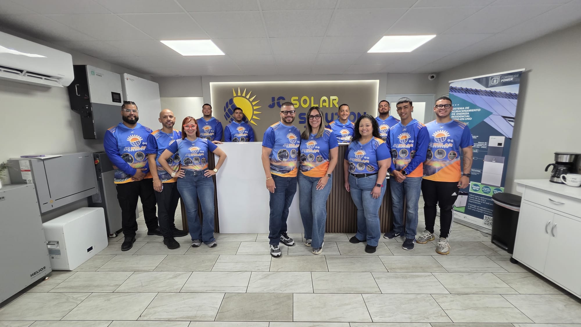 El equipo completo de JC Solar Solution